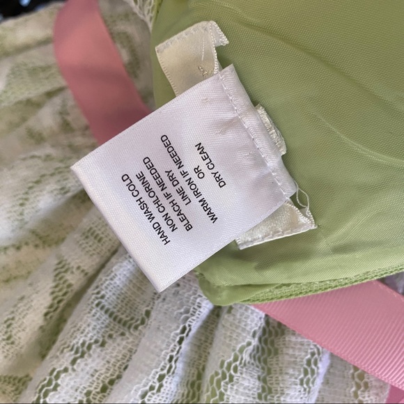 lavender | Girls Easter Dress Size 5 - Picture 5 of 7